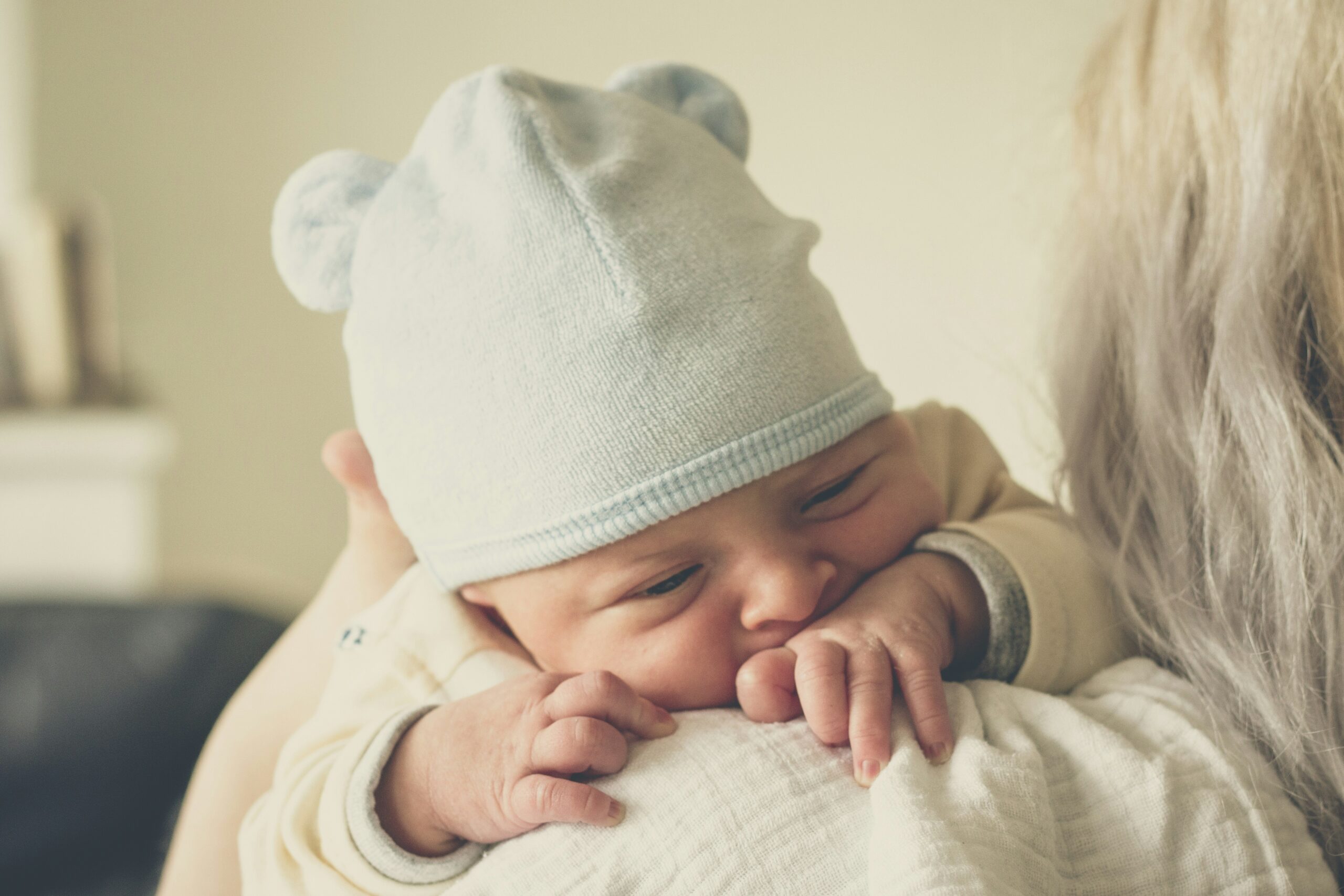 chris anderson rcgisn482vi unsplash